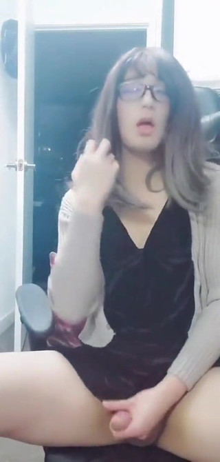 Tina Tan fingering pussy from behind