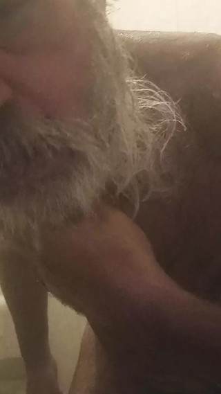 MATURE HAIRY BATH