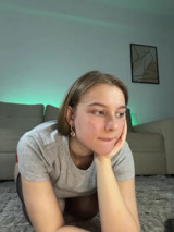 Jucielussie masturbating in the black stockings