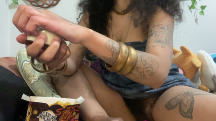 Tasting french fries and my hairy pussy