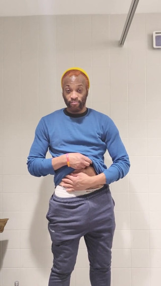 Kennie Jai Jerks off at Work