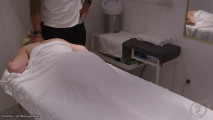 Client Switches Roles and Turns into the Masseuse!