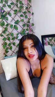 Hi baby  I'm already live, do you want to come see me?