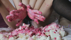 Cake Sitting on Cam