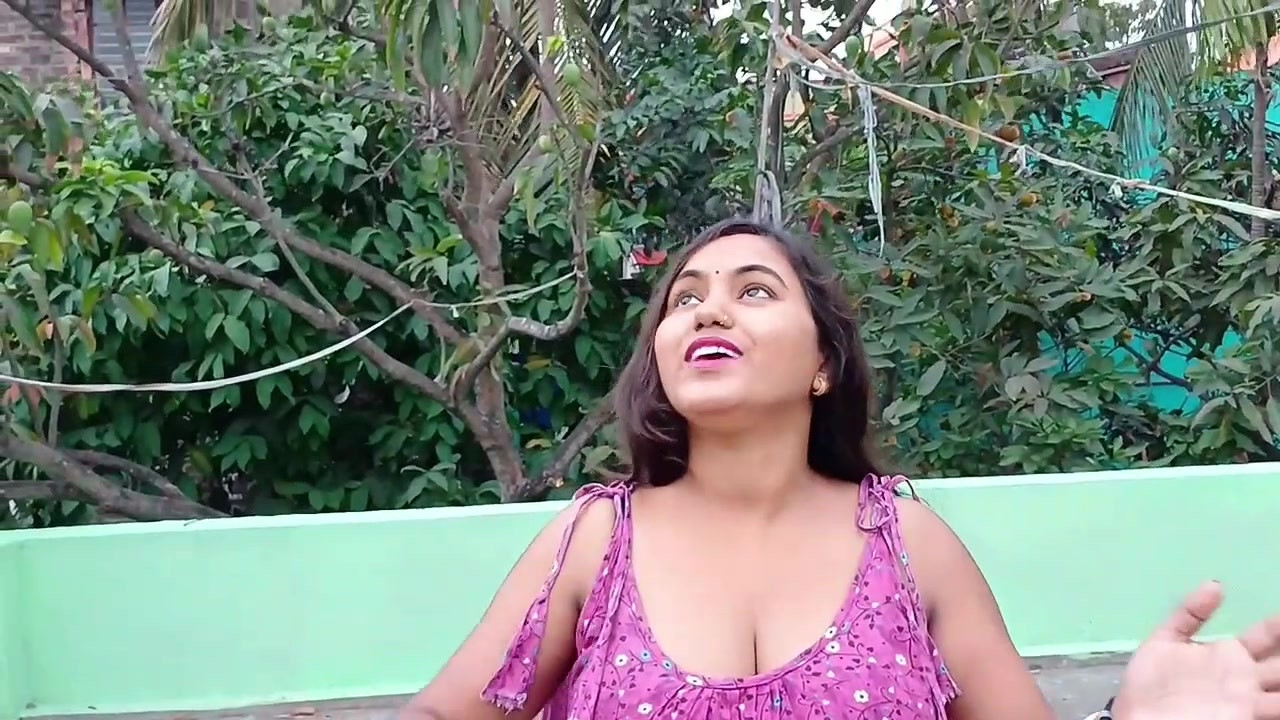 Loan emi ke Badle Bhabhi ji Ne Apne boobs pila diye or Lund ka pani bhi pinliya