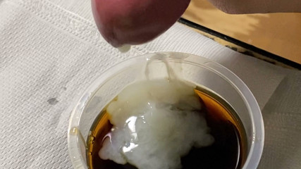 Eat coffee jelly with two servings of homemade milk