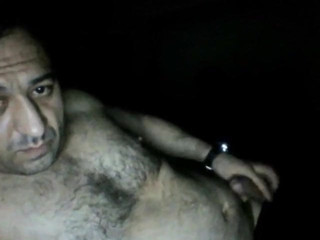 Wanking in the dark 311020
