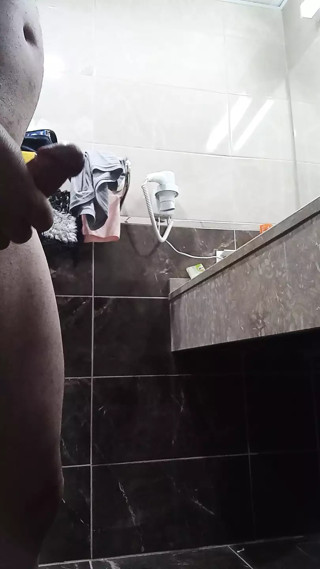Non stop cumshot