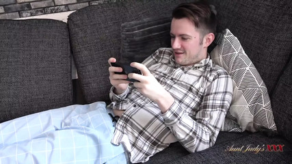 Auntjudysxxx - Busty Mature Landlady Chantelle Blue Confronts Her Lazy Lodger