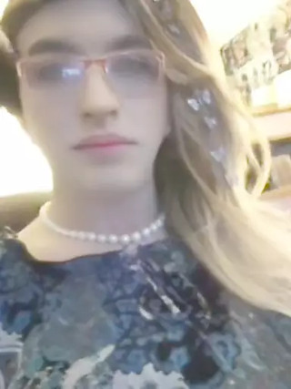 Eating my own Cum thumbnail