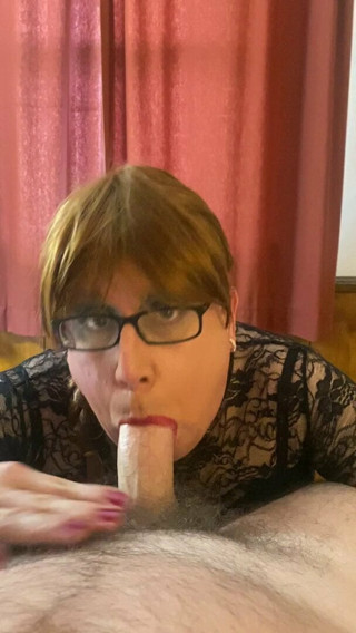 Sucking uncut cock