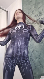 SEXY GIRL IN SPIDER MAN COSTUME DANCES AND TWERKS