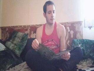 Gergely Molnar - I'm reading a newspaper before showing my body under the shower