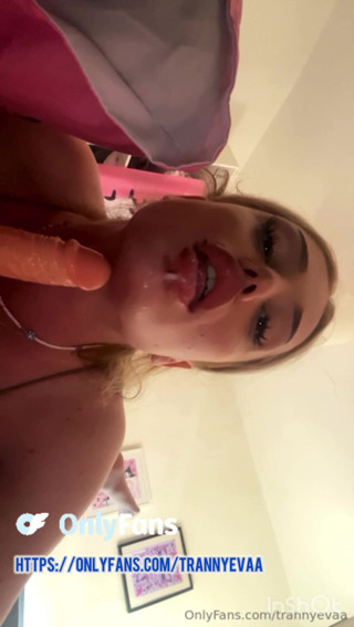Young trans sucks her dildo thoroughly like a bitch