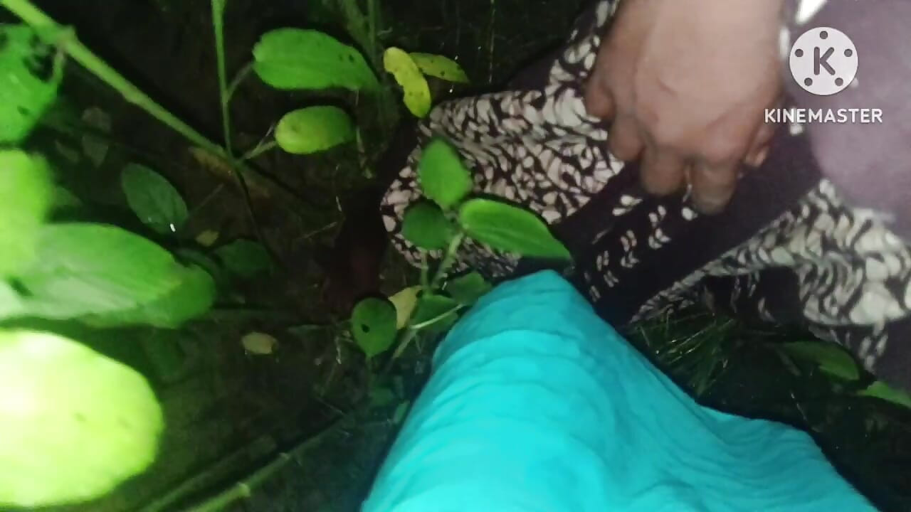 Bhabhi ko jungle mein le jakar chudai ki