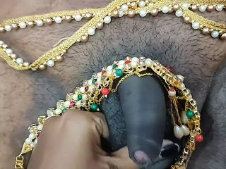 Indian hot bhabhi ji handjob with her devar ji in full josh