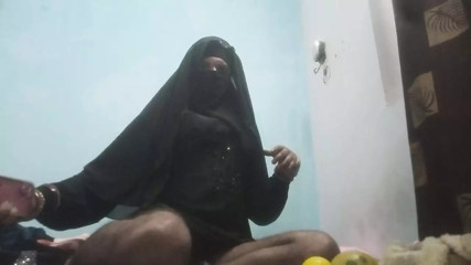 Indian crossdresser sexy video silk naqAb