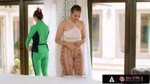 ALL GIRL MASSAGE - Bella Rolland Gets Her Massage Turned Into Lesbian Pussy Eating FRENCH SUBTITLES