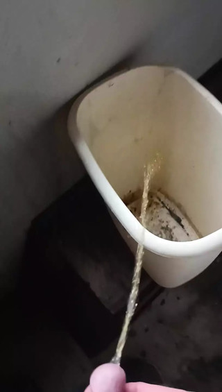 Pissing on dish rack Barry butt thumbnail
