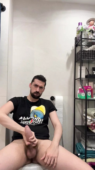 hot daddy jerking off super hot crazy cumshot at the end