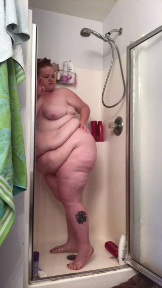 Shower Time with Julie Ginger