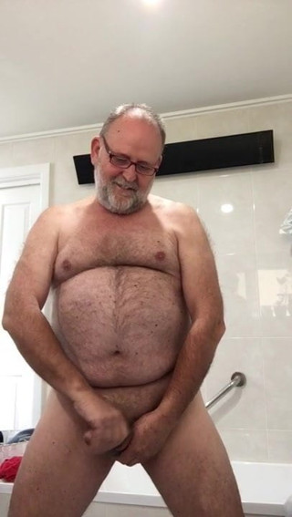 The fat faggot Murray James draining his balls of man juice.