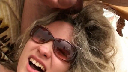 Blonde fucks in amateur threesome two big dicks