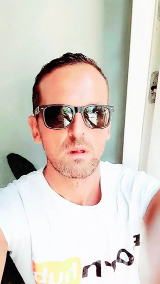 Slutboyben CAM4 Sexy Pornstar Exhibitionist Fucked With Horse Cock Dildo thumbnail