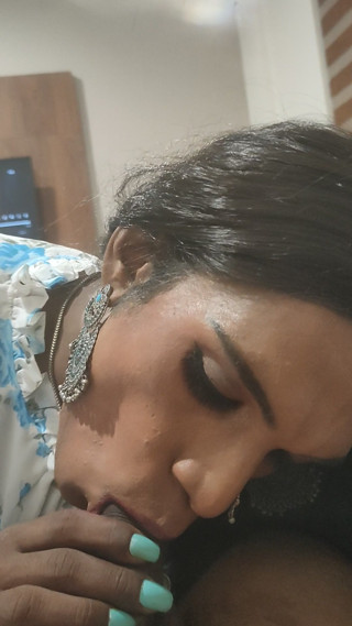 Indian sissy crossdresser sucking boyfriends hard cock thumbnail