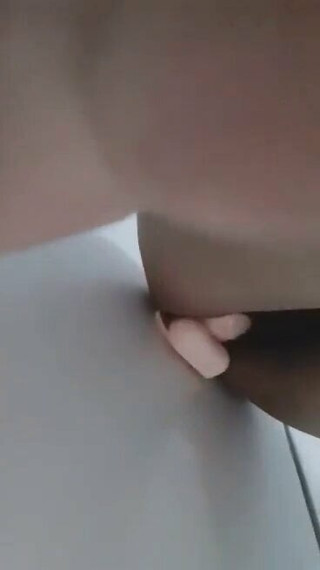 Who wants to fuck a horny girl?