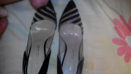 cum vogue pumps