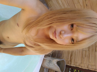 A cross-dressing boy masturbated naked in a room with an open-air bath and it felt good!