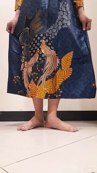 Try woman clothes in department store #2