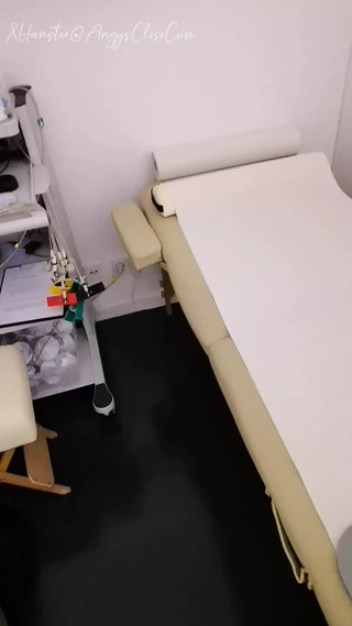 Public MASTURBATION in the DOCTOR'S Room... I'm so horny