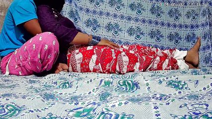 Indian young boy and girl sex in the pool