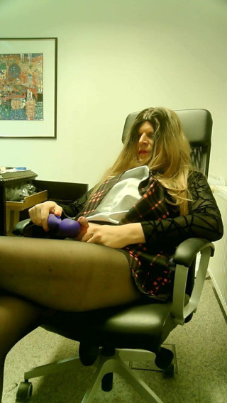 Martina cumming again