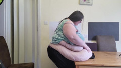 Belly weigh in side on