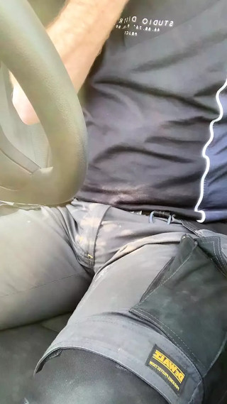 STRAIGHT DADDY BULGE AT WORK