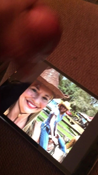 Cowgirl cum tribute