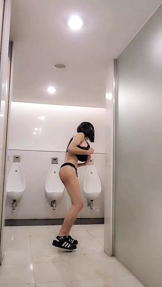 Black lingerie Exhibitionist: Day 3 thumbnail