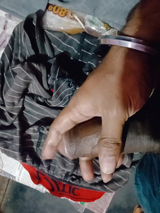 Amateur solo dick stroking session in bedDaddy dick amateur masturbation hand job Big Daddy dick amateur o di