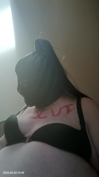 BBW TV smoking and playing with a dildo thumbnail