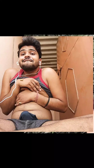 Fucking a stranger girl in river At very romantically hard