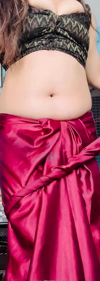 Who want to suck my big boobs