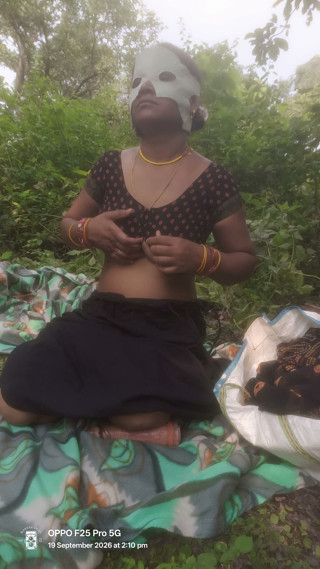 Sunita Rani ki chodae jangl me