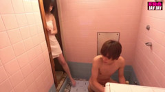 Steamy Sparks with a Mature Woman in the Bath -pt2