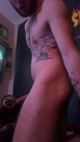 Curious straight amateur tattooed guy gets bent over
