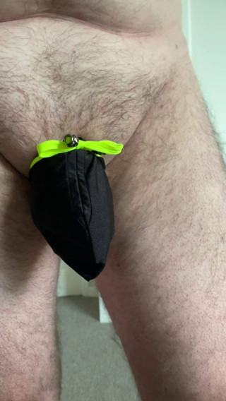 A pouch to keep a ring in