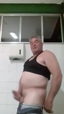 Hetero con pija grande caliente