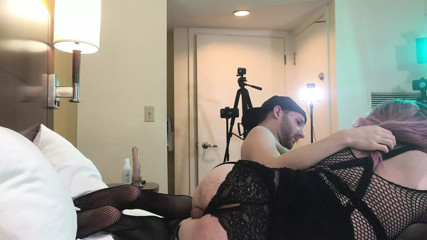 Sexy Goth TS Sucks Cock